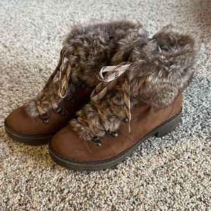 Universal Thread Lilliana Faux Fur Boots Size 6.5